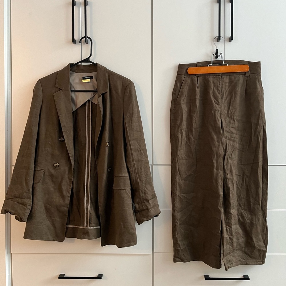 2 piece RW&Co linen suit